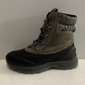 New Woods Womens Waterproof Grey Winter Boots Insulated Traction - Size 7 / EU38